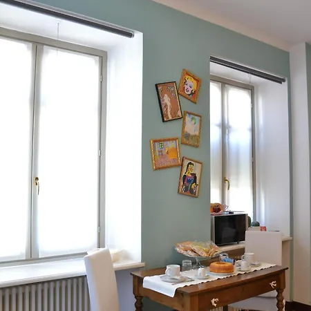 ベッド・アンド・ブレックファスト Mirabelle 3*